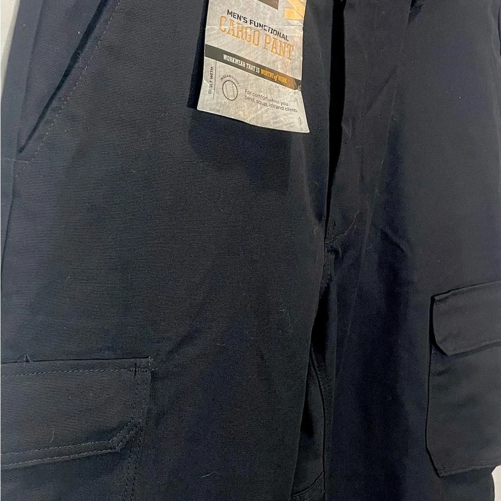 Men's Wrangler Workwear Pants 36x32 Black Cargo Relaxed Fit NWT